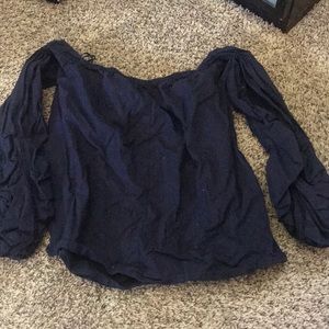 a off shoulder dark blue top !